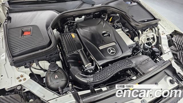 Mercedes-Benz GLC-Class GCL300 4MATIC Coupe