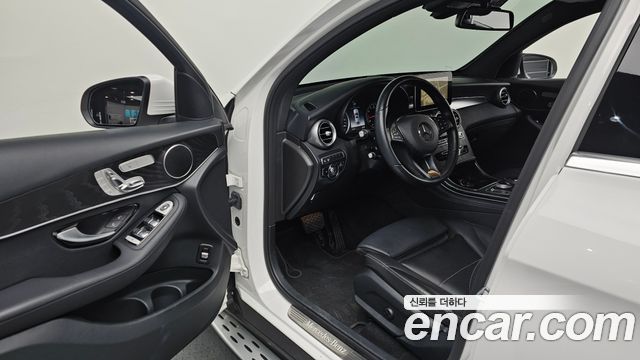 Mercedes-Benz GLC-Class GCL300 4MATIC Coupe