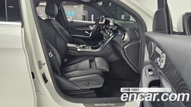 Mercedes-Benz GLC-Class GCL300 4MATIC Coupe