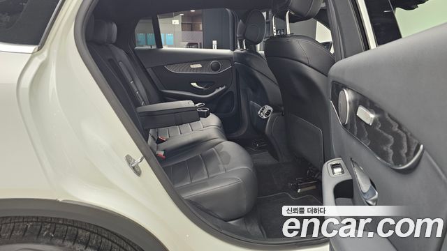Mercedes-Benz GLC-Class GCL300 4MATIC Coupe
