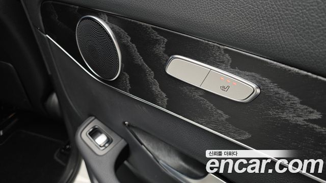 Mercedes-Benz GLC-Class GCL300 4MATIC Coupe