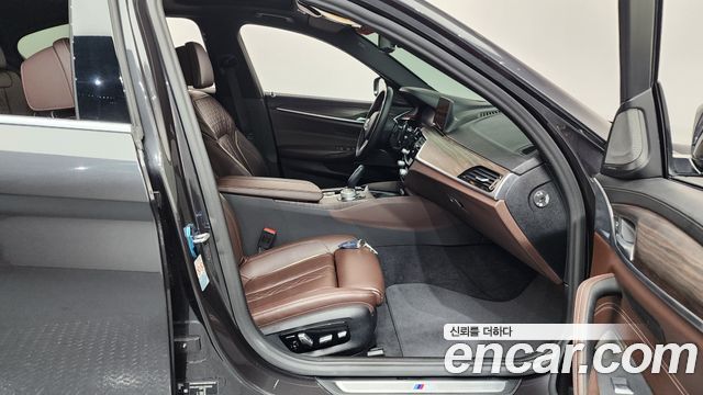 BMW 5-Series 520i M Sport