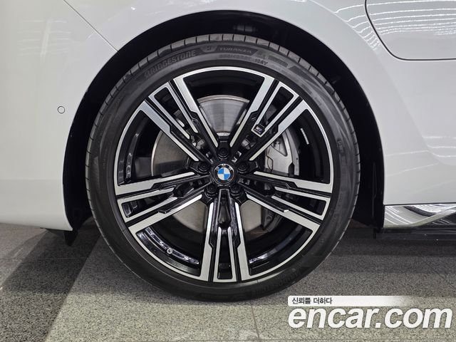 BMW 7-Series 750e xDrive M Sport