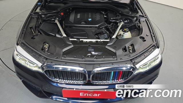 BMW 5-Series 520d xDrive M Sport Package Plus