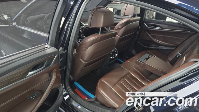 BMW 5-Series 520d xDrive M Sport Package Plus