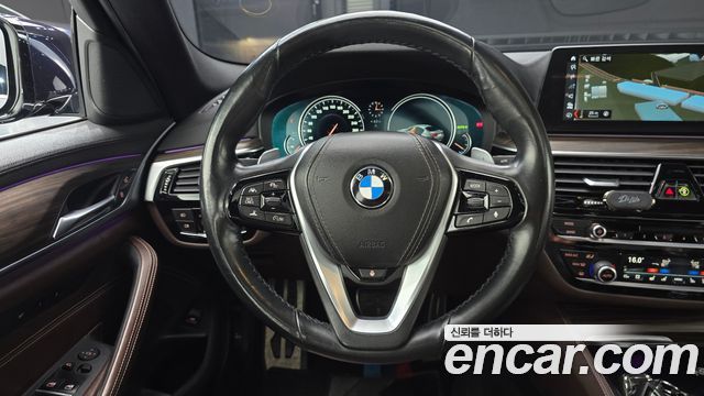 BMW 5-Series 520d xDrive M Sport Package Plus