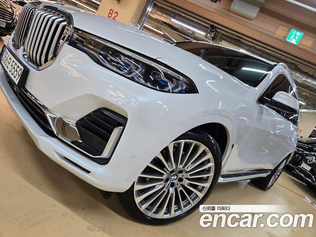BMW X7 xDrive 30d Design Pure Excellent 6-Seater