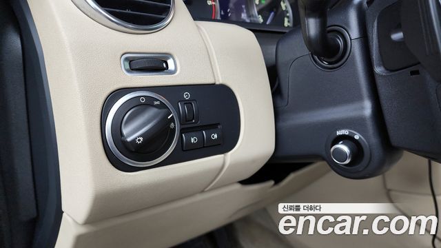 Land Rover Discovery 3.0 SDV6 HSE
