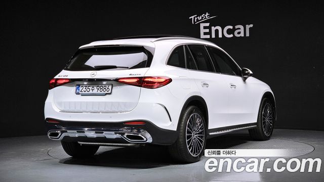 Mercedes-Benz GLC-Class GLC300 4MATIC AMG Line