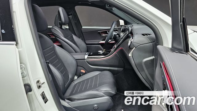 Mercedes-Benz GLC-Class GLC300 4MATIC AMG Line