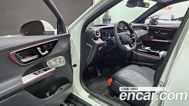Mercedes-Benz GLC-Class GLC300 4MATIC AMG Line
