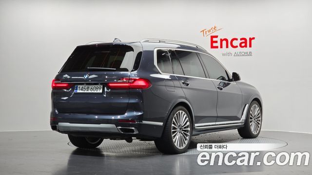 BMW X7 xDrive 40i Design Pure Excellence 6-Seater