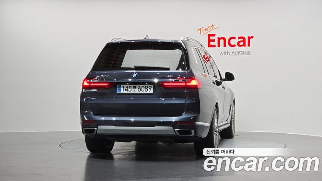 BMW X7 xDrive 40i Design Pure Excellence 6-Seater