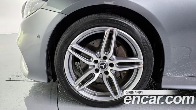 Mercedes-Benz E-Class E220d Coupe
