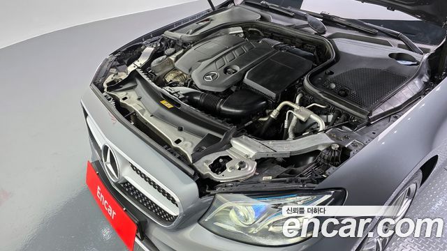 Mercedes-Benz E-Class E220d Coupe