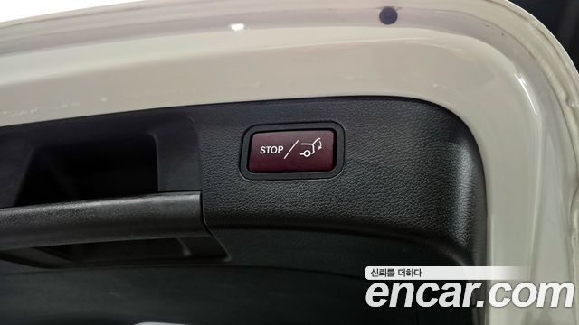 Mercedes-Benz GLA-Class GLA220
