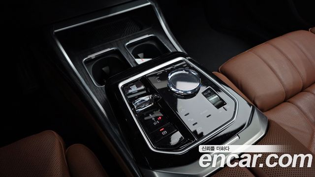 BMW 7-Series 740i xDrive M Sport