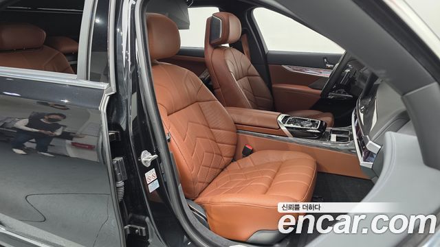 BMW 7-Series 740i xDrive M Sport