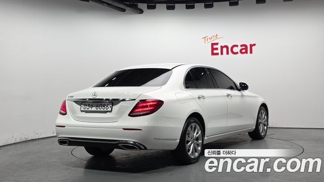 Mercedes-Benz E-Class E300 Exclusive