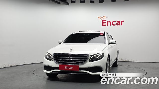Mercedes-Benz E-Class E300 Exclusive