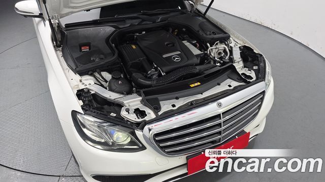 Mercedes-Benz E-Class E300 Exclusive