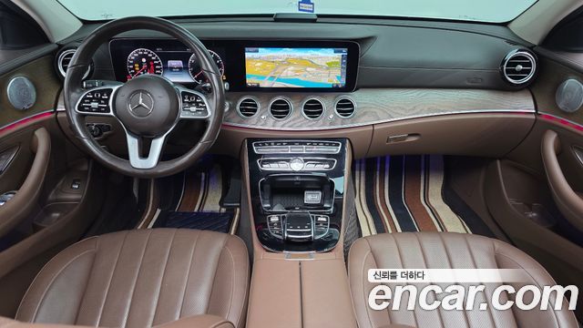 Mercedes-Benz E-Class E300 Exclusive
