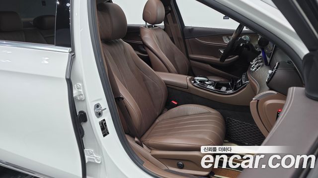 Mercedes-Benz E-Class E300 Exclusive