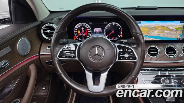 Mercedes-Benz E-Class E300 Exclusive