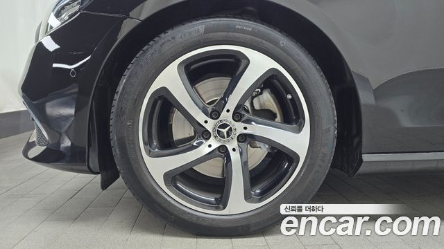 Mercedes-Benz E-Class E250 Avantgarde