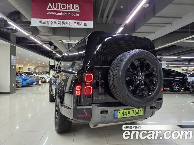 Land Rover Defender 130 P400 Outbound