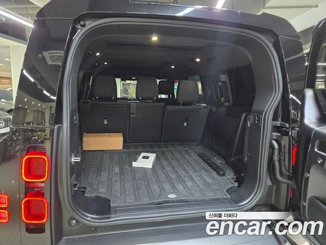 Land Rover Defender 130 P400 Outbound