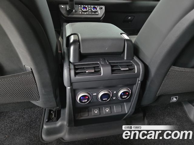 Land Rover Defender 130 P400 Outbound