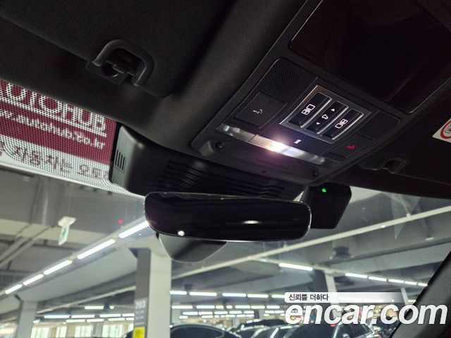 Land Rover Discovery P360 Dynamic HSE