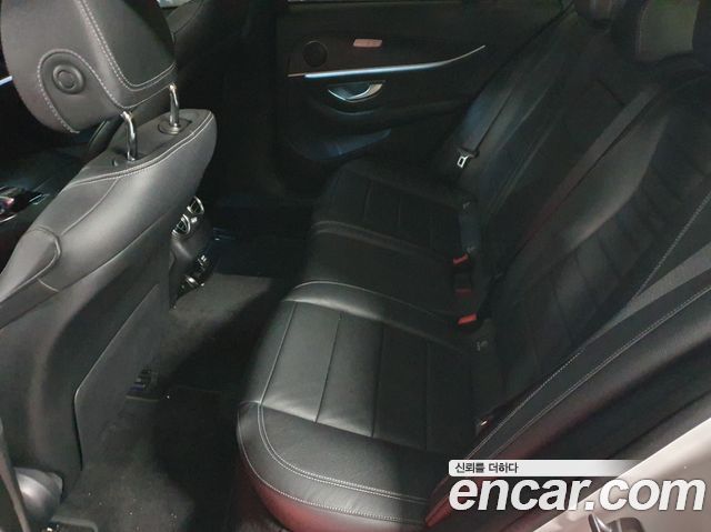 Mercedes-Benz E-Class E220d 4MATIC Avantgarde