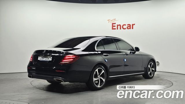 Mercedes-Benz E-Class E250 Avantgarde
