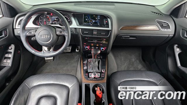 Audi A4 30 TDI Dynamic