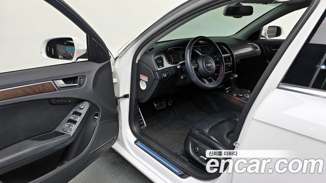 Audi A4 30 TDI Dynamic