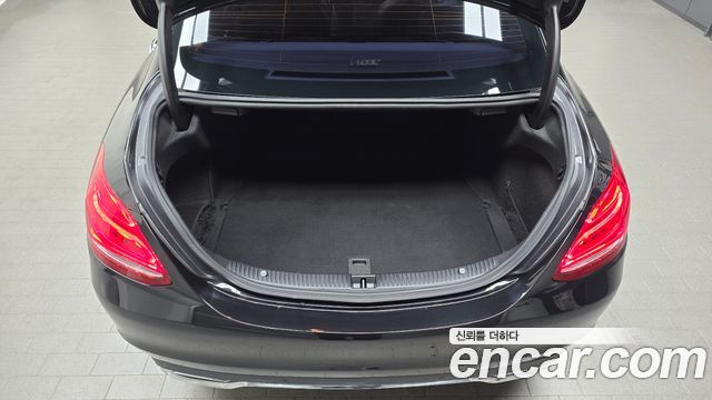 Mercedes-Benz C-Class C220 d Avantgarde