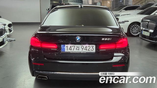 BMW 5-Series 530i Luxury