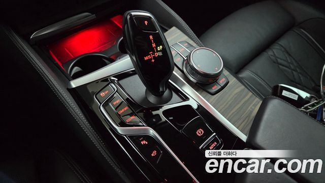 BMW 5-Series 530i Luxury