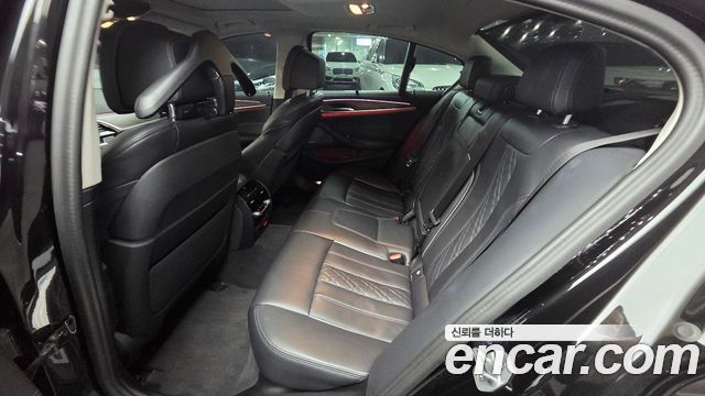BMW 5-Series 530i Luxury