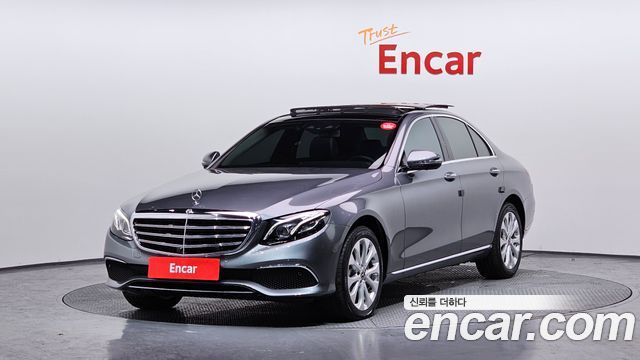 Mercedes-Benz E-Class E300 4MATIC Exclusive