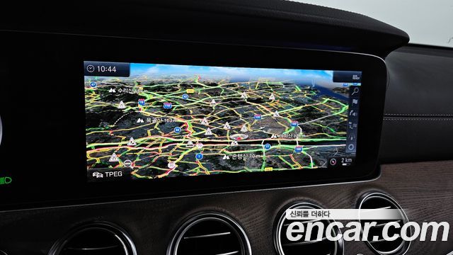 Mercedes-Benz E-Class E300 4MATIC Exclusive