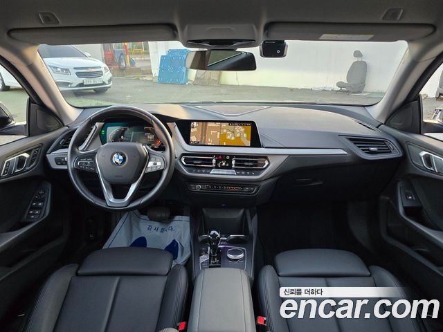 BMW 2-Series 218d Advantage