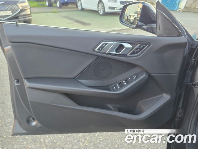 BMW 2-Series 218d Advantage