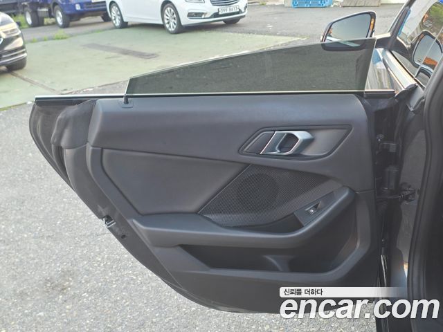 BMW 2-Series 218d Advantage