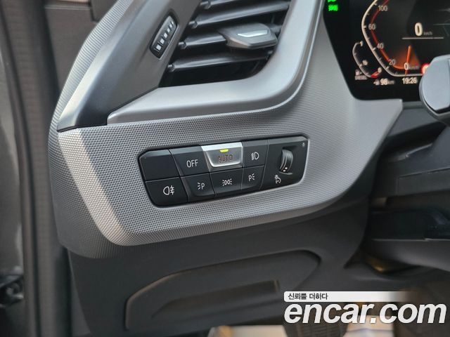 BMW 2-Series 218d Advantage