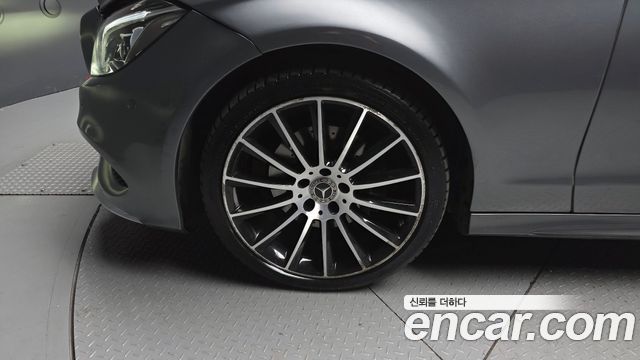 Mercedes-Benz CLS-Class CLS250 d 4MATIC AMG Line