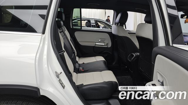 Mercedes-Benz GLB-Class GLB250 4MATIC