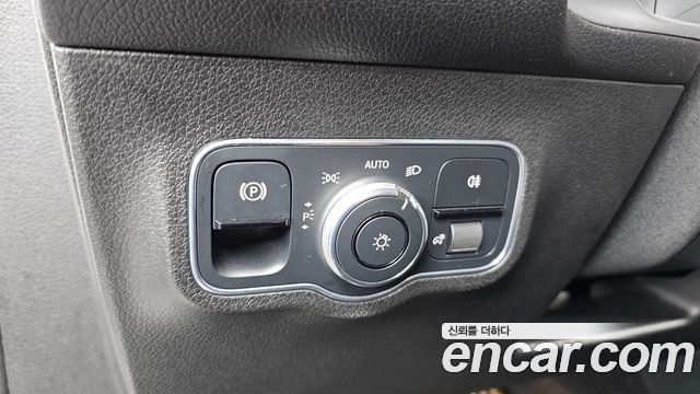 Mercedes-Benz GLB-Class GLB250 4MATIC